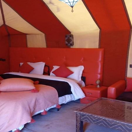 Отель Desert Luxury Tented & Activities Adrouine Экстерьер фото