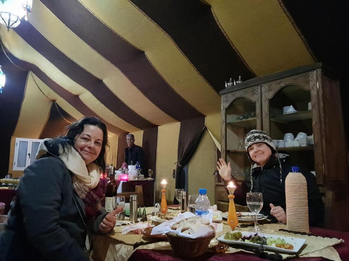 Отель Desert Luxury Tented & Activities Adrouine Экстерьер фото