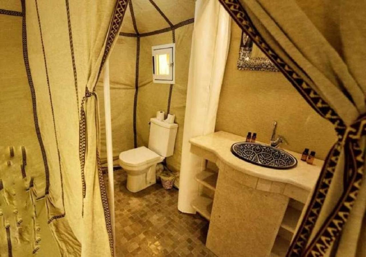 Отель Desert Luxury Tented & Activities Adrouine Экстерьер фото