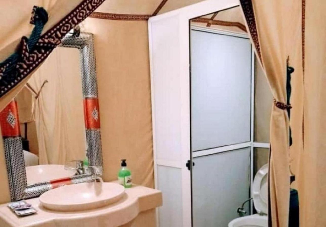 Отель Desert Luxury Tented & Activities Adrouine Экстерьер фото